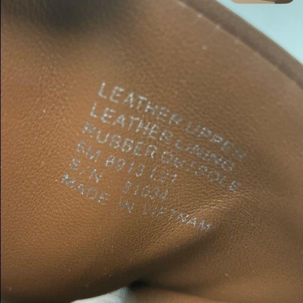 Tory Burch Brown Leather Sandals with Gold Logo - Picture 6 of 7